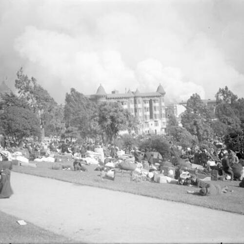 [People take refuge in a park from the 1906 earthquake and fire]