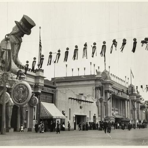 [Panama Canal building at the Panama Pacific International Exposition]