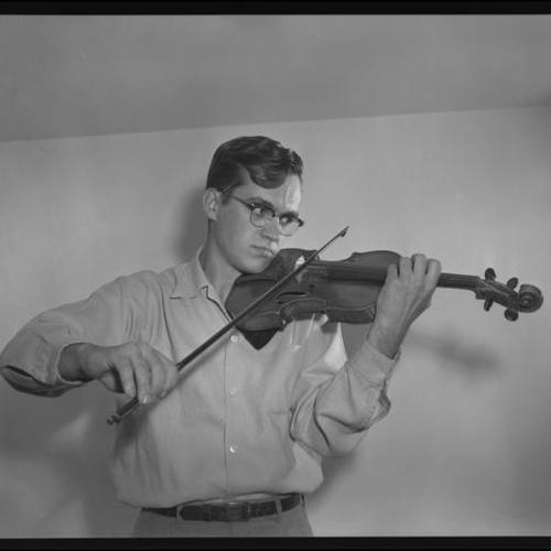 Violinist for Argonaut Magazine