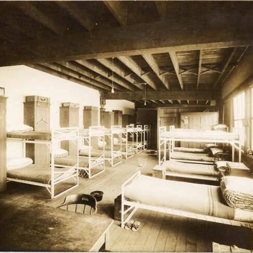 [Interior of living quarters for guards at the Panama-Pacific International Exposition]