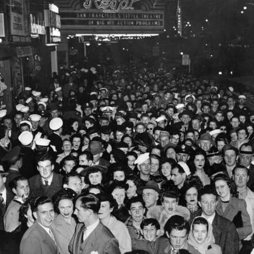 [Crowd outside the Paramount Theater before the doors opened]