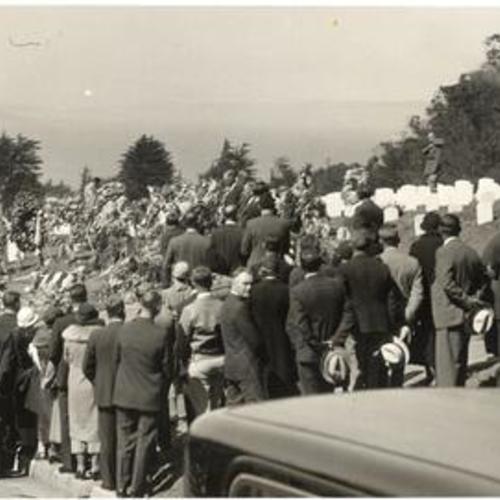 [Funeral for Howard Sperry, killed during strike of 1934]