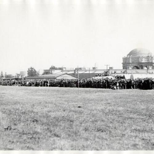 [Spectators at Army Day in San Francisco]