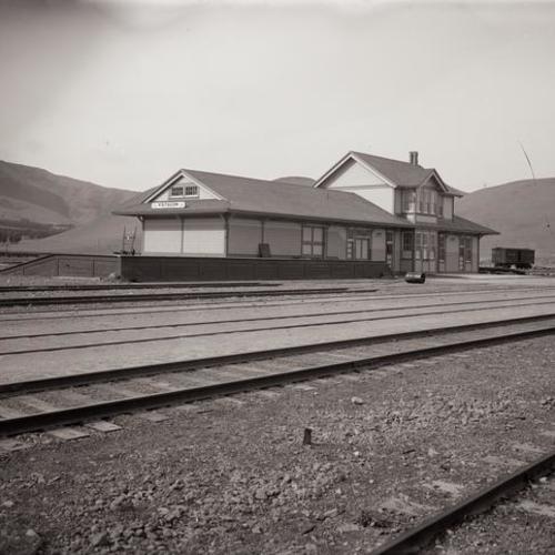 Visitacion Valley train station