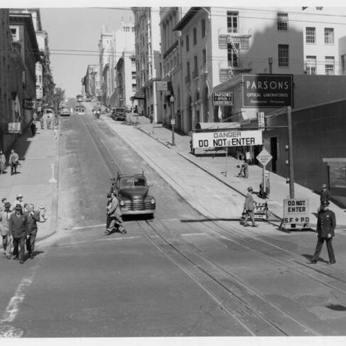 [Powell and Sutter Street, north]