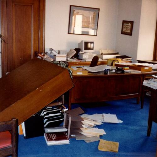 [Damage in the Personnel Department of San Francisco Public Library caused by the October 17, 1989 Loma Prieta Earthquake]
