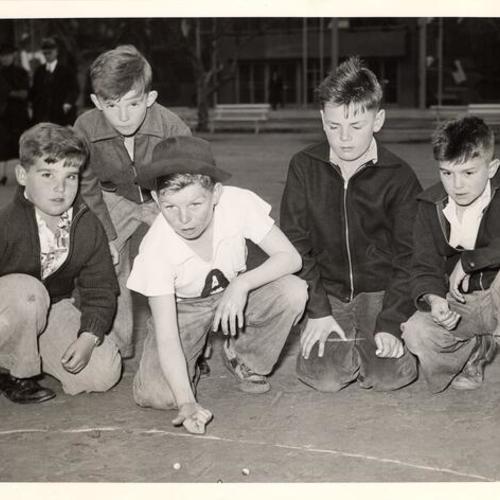 [Five boys participating in the Marble tournament, Golden Gate International Exposition on Treasure Island]