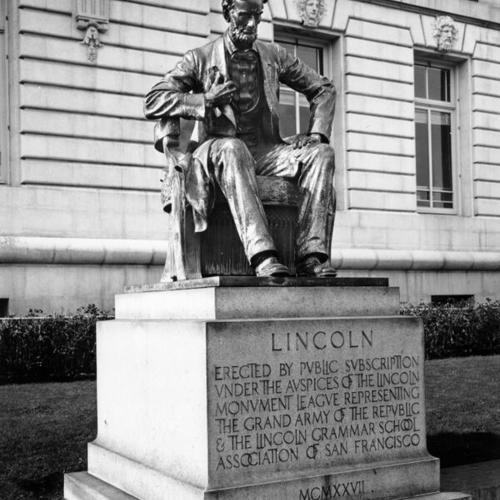 [Abraham Lincoln statue, Civic center, San Francisco]