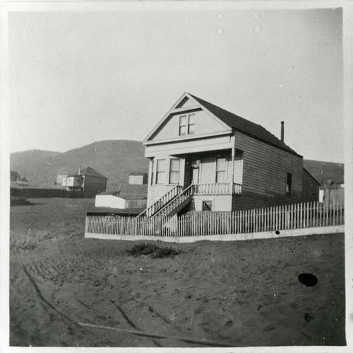 [House in Visitation Valley around 1910]