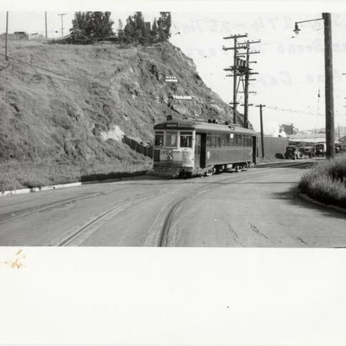 [San Bruno Avenue between Army Street and Alemany Boulevard looking north showing outbound #25 line one man car 274]