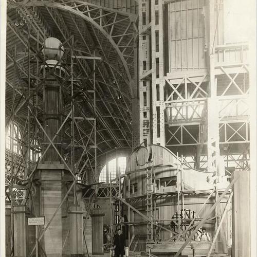 [Interior of Palace of Agriculture while under construction, Panama-Pacific International Exposition]