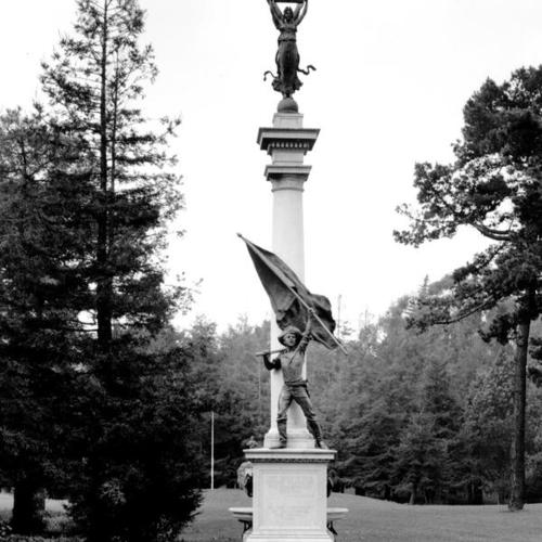 [Native Sons monument and Phelan's Fountain]