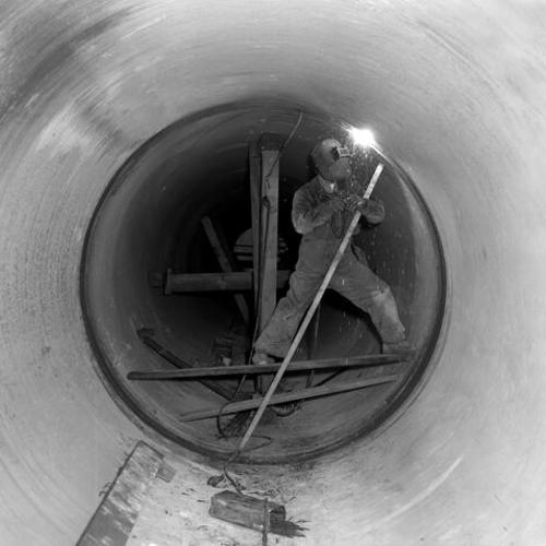[Pipe in Tunnel Under Mission Rd., at Palm (Welding Joint)]