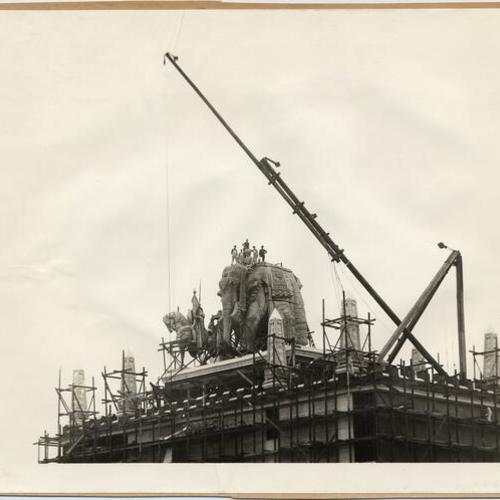 [Construction of Nations of the East exhibit at the Panama-Pacific International Exposition]