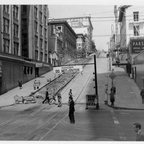[Powell and Sutter Street, north]