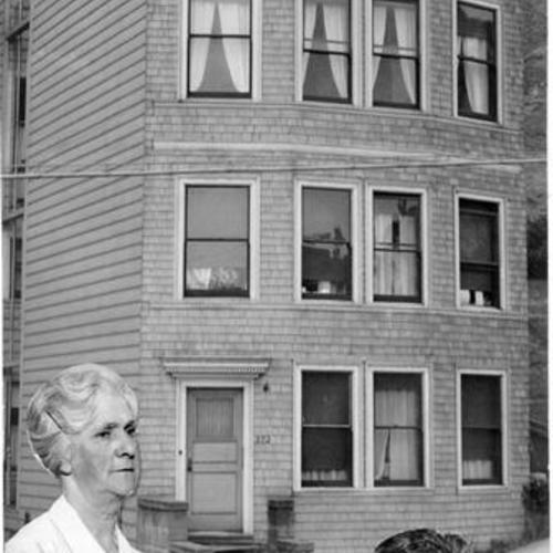[Golden Gate Villa Sanitarium at 1019 Ashbury Street with Manager Ellen Daly and patient Grady Lee inset]