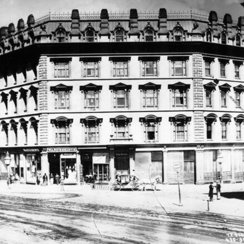 Nucleus Hotel, 1867