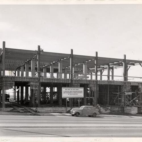 [Construction of Pacific Telephone & Telegraph Company building at Nineteenth Avenue and Kirkham streets]