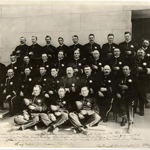 [Group photo of police officers at Central Police Station]
