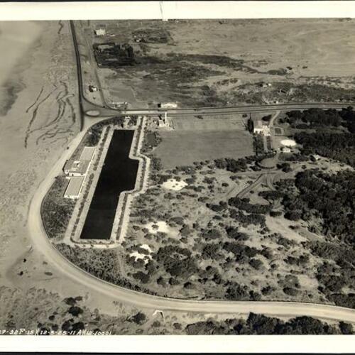 [Fleishhacker Pool, aerial view, Dec. 5, 1925]