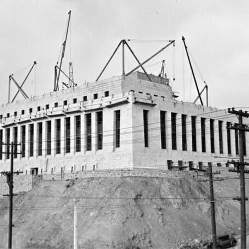[Construction of U. S. Mint building at Market, Buchanan and Duboce streets]
