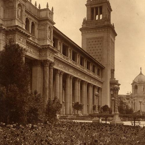 [Court of Flowers at the Panama-Pacific International Exposition]