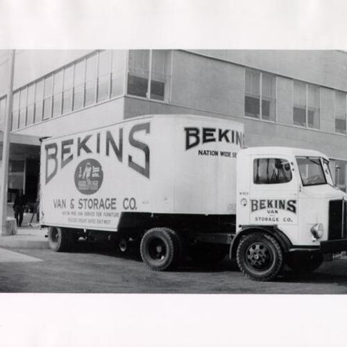 [First Bekins truck to drive across Bay Bridge hours after the bridge's completion]
