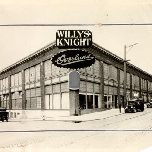 [F. D. Gould building prior to being converted into Willys-Knight automobile dealership]