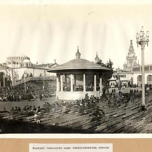 [Musical Concourse at the Panama-Pacific International Exposition]