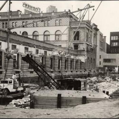 [Construction of a new four-story east wing at the Seventh and Mission Post Office]