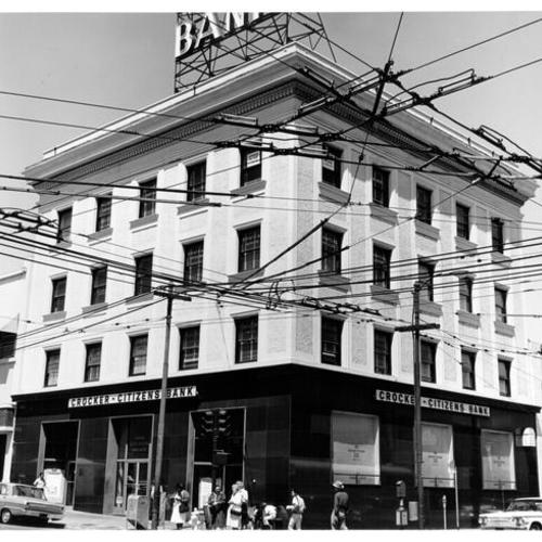 [Crocker-Citizens National Bank's at 16th and Mission streets]