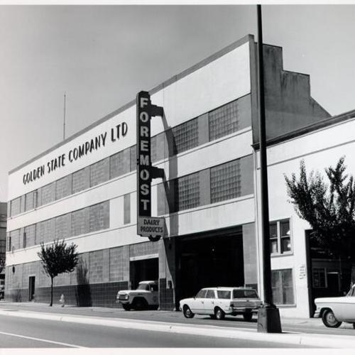 [Foremost Dairy Products factory, 340 Guerrero Street]
