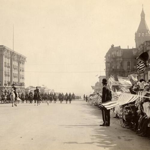 [President Taft and escort at Van Ness Avenue, October 9, 1909]