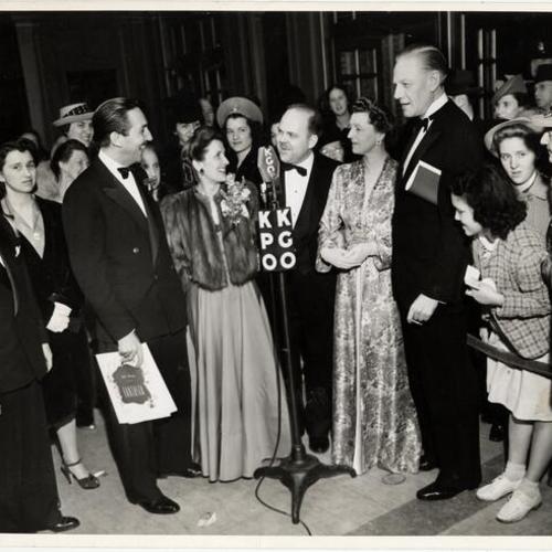 [Walt Disney, Mrs. Disney, Ted Malone, Mrs. Robert Miller & Mr. Miller at the opening of Fantasia at the Geary Theater]