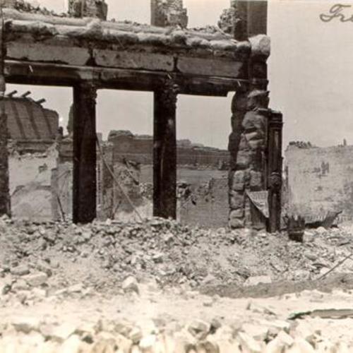 [Ruins of a building on Front Street destroyed in the earthquake and fire of 1906]