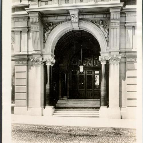 Union Club building, corner of Post and Stockton streets. 1886