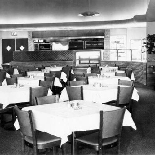 [Dining room of Grant's restaurant at Lakeshore Plaza]