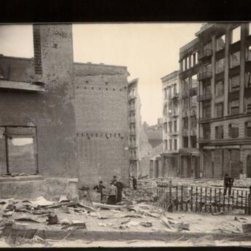 [Welsbach Co. at 359 Sutter Street in ruins]