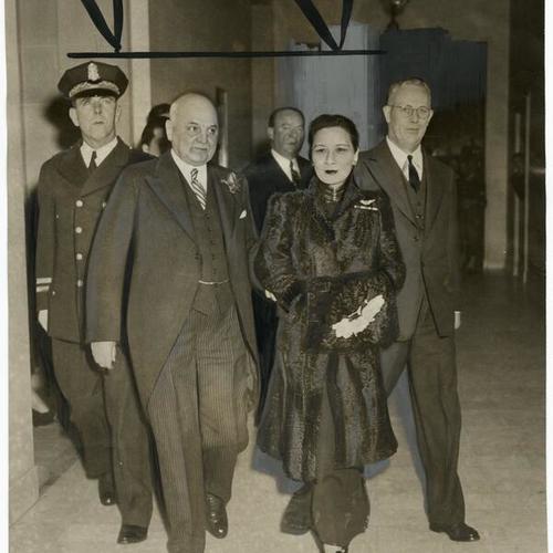 [Mme. Chiang Kai-Shek visits City Hall, pictured with Chief of Police Charles Dullea, Mayor Angelo J. Rossi, and Governor Earl Warren]