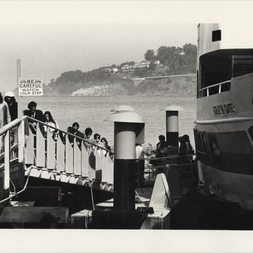 [Ferryboat Golden Gate (New)]