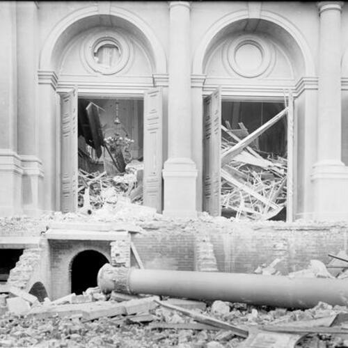 [Earthquake damage to St. Dominics's Church and Monastery]
