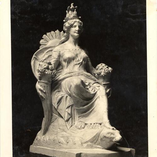 [Unidentified art work at the Panama-Pacific International Exposition]