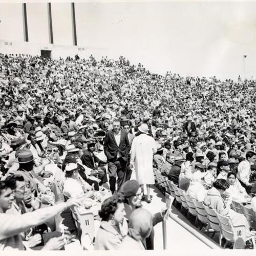 [Fans watching a game at Candlestick Park]