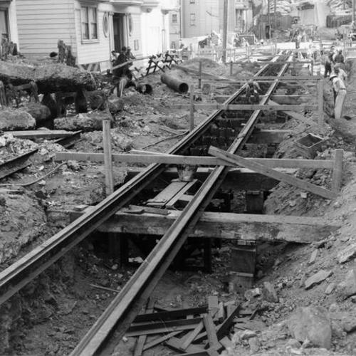 [Construction of cable car tracks on Mason Street north of Broadway]