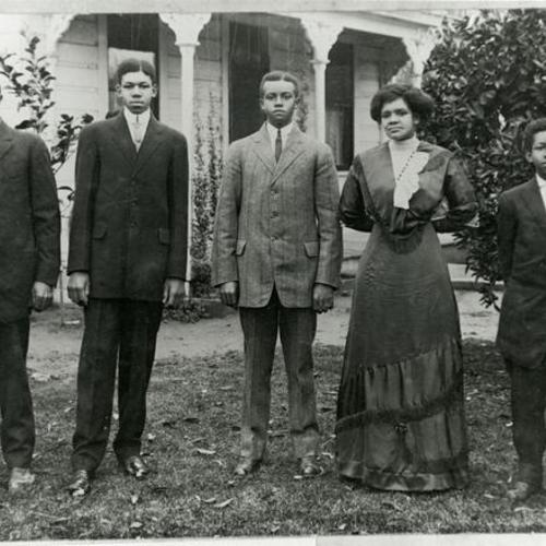 [Alonzo with his father, brothers and mother in Woodland, California]