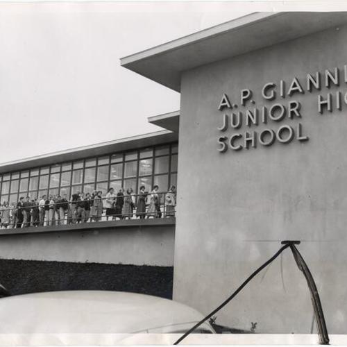 [Students entering Giannini Junior High School]