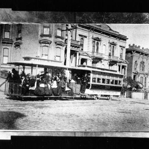 [Sutter Street cable car]