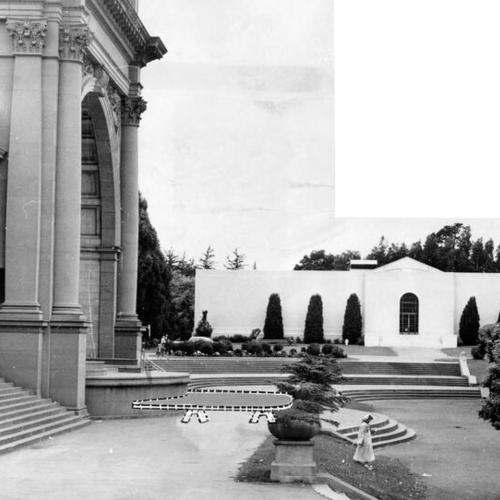 [Front of the bandstand in Golden Gate Park]