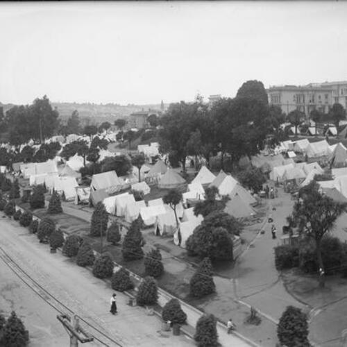 [Refugee camp at Jefferson Square after the 1906 earthquake and fire]